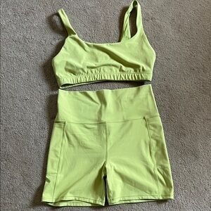 Vuori Lime Green Athletic set